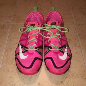 Nike ‘Free’ Style Sneakers